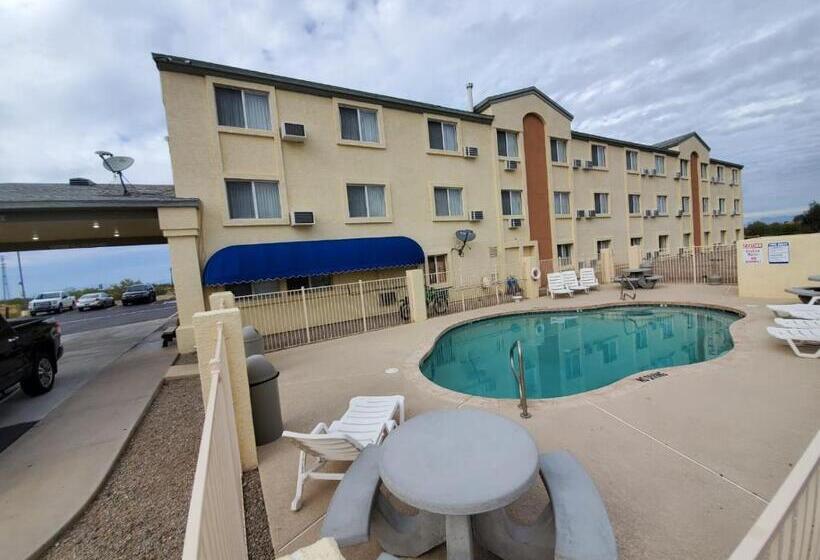 فندق على الطريق Americas Choice Inn & Suites