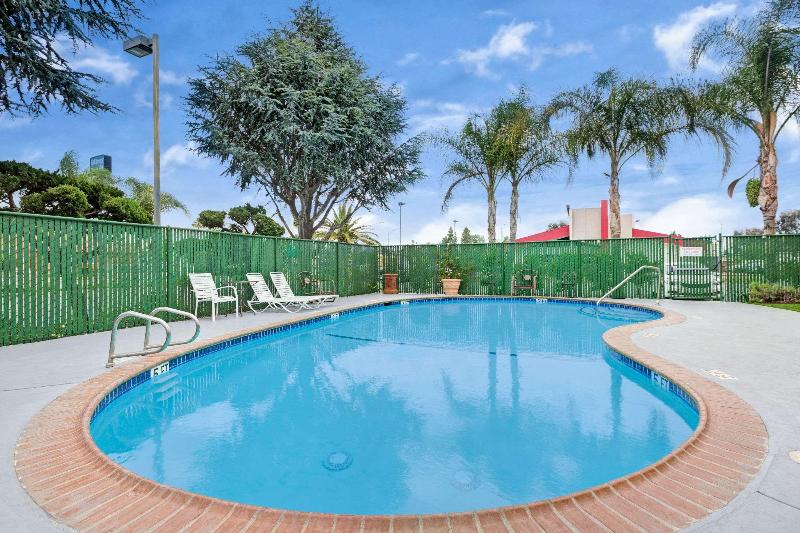 Мотель Comfort Inn Gilroy