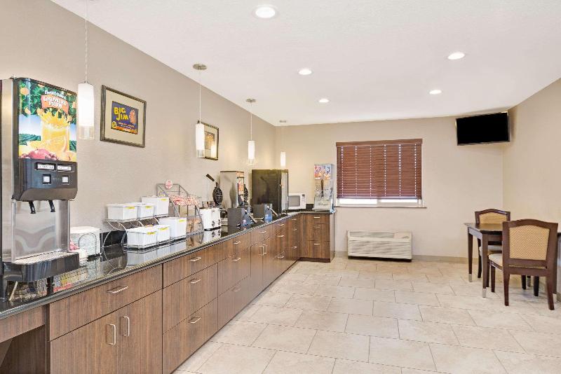 Мотель Comfort Inn Gilroy