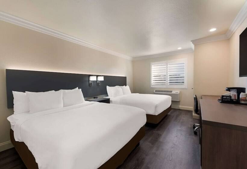 Мотель Comfort Inn Gilroy