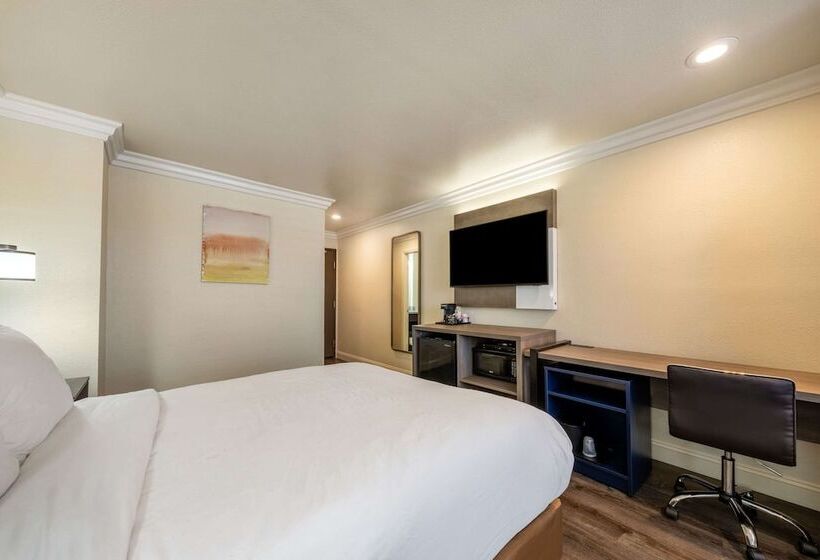 Мотель Comfort Inn Gilroy