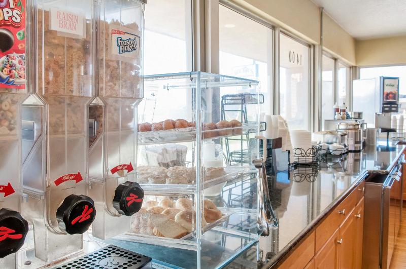 فندق على الطريق Econo Lodge Clovis