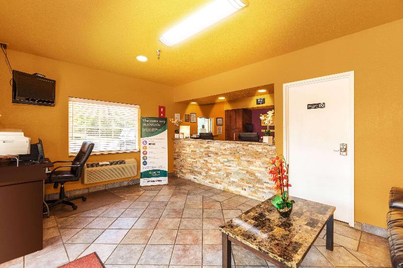 モーテル Econo Lodge