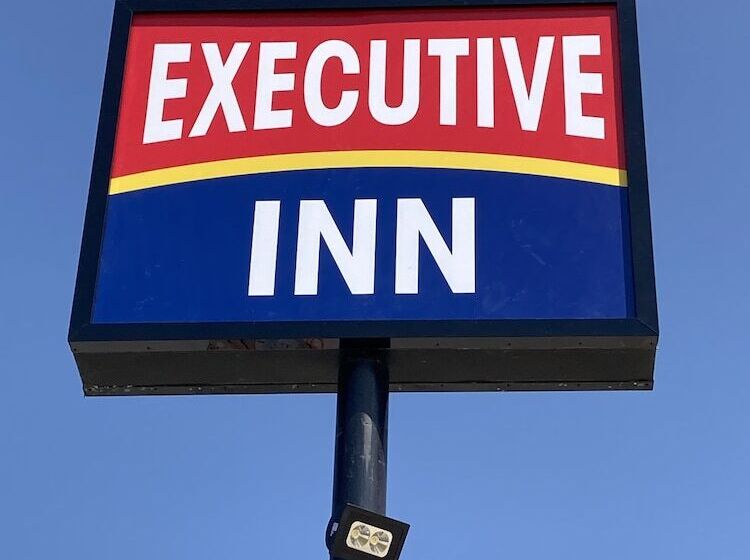 فندق على الطريق Executive Inn