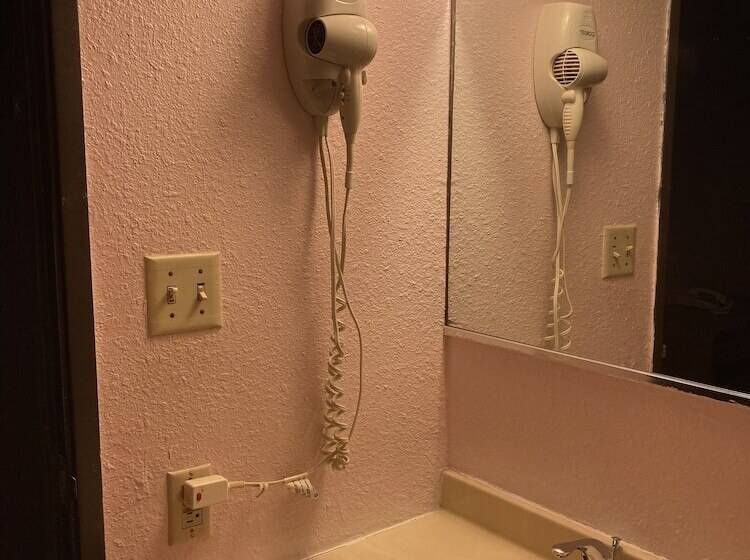 מוטל Executive Inn