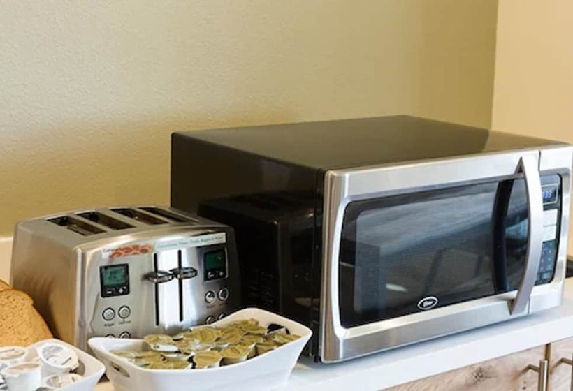 モーテル Focus Sfo