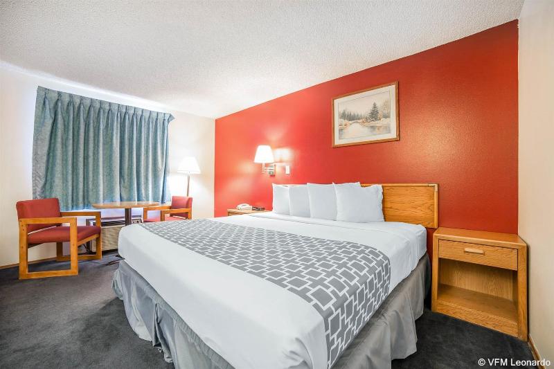 モーテル Grizzly Inn