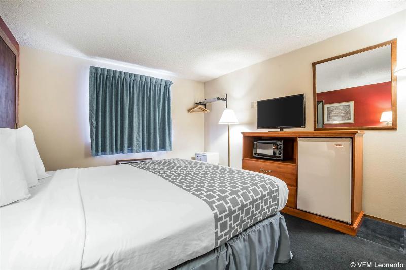 モーテル Grizzly Inn