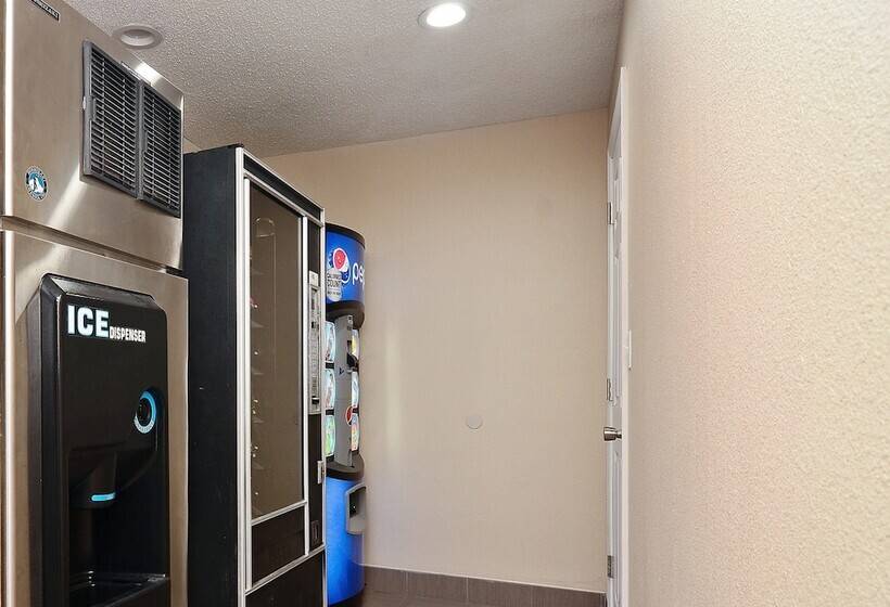 Мотель Red Roof Inn Binghamton North