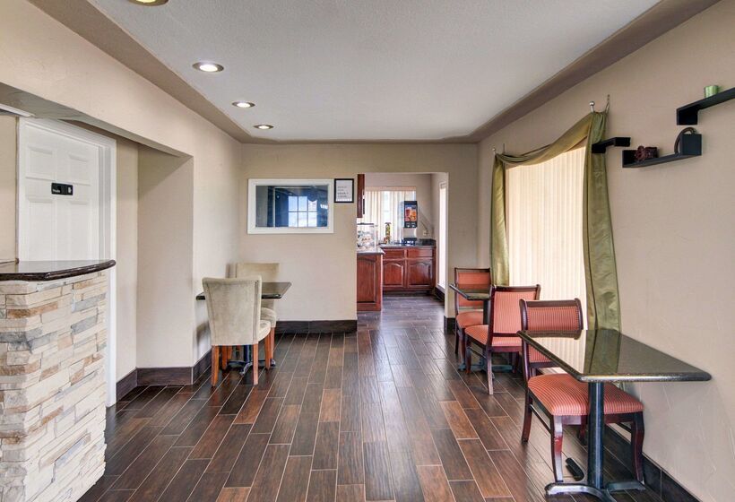 모텔 Loyalty Inn Gainesville