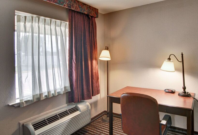 Мотель Loyalty Inn Gainesville