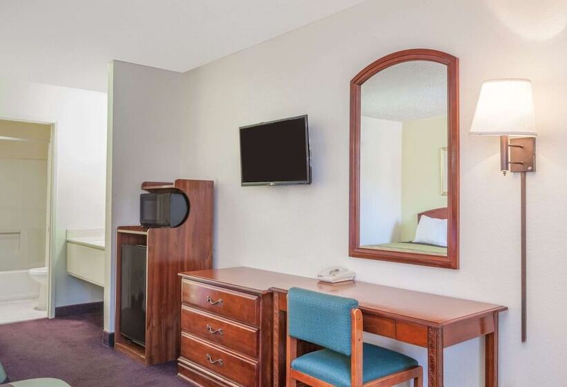 모텔 Super 8 By Wyndham Bakersfield/central