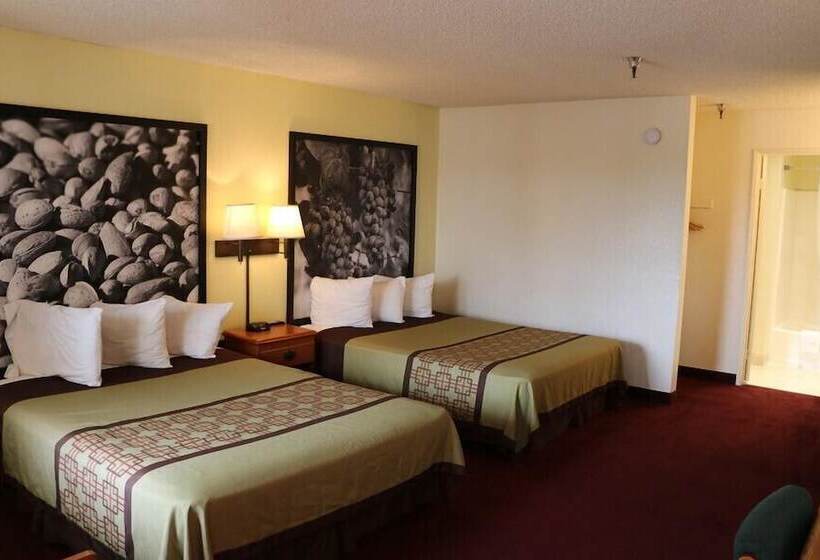 모텔 Super 8 By Wyndham Bakersfield/central