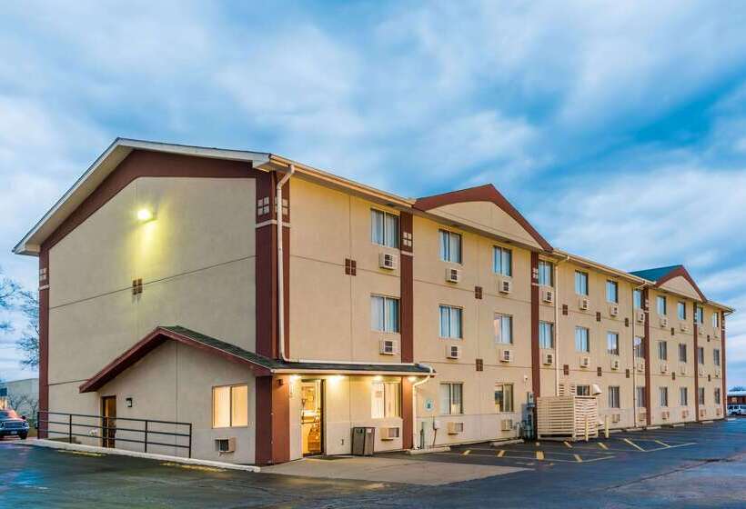 汽车旅馆  Super 8 By Wyndham Bloomington