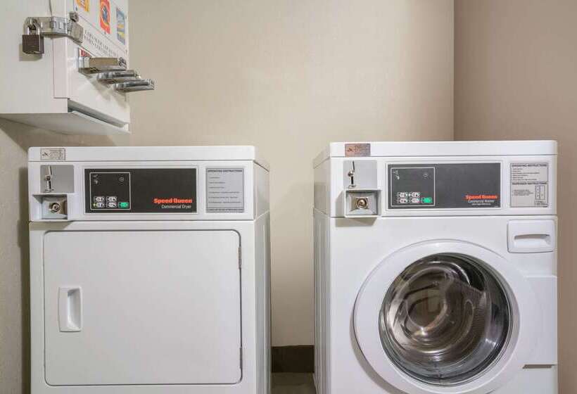 مُتل Super 8 By Wyndham Bloomington/airport