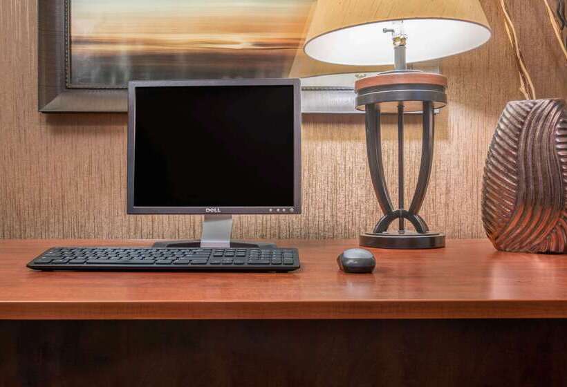 مُتل Super 8 By Wyndham Bloomington/airport