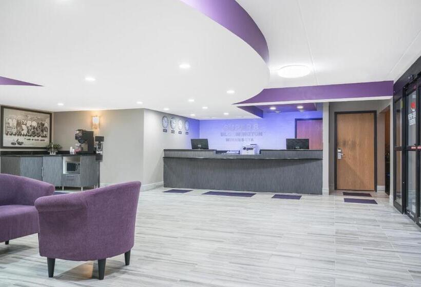 汽车旅馆  Super 8 By Wyndham Bloomington/airport