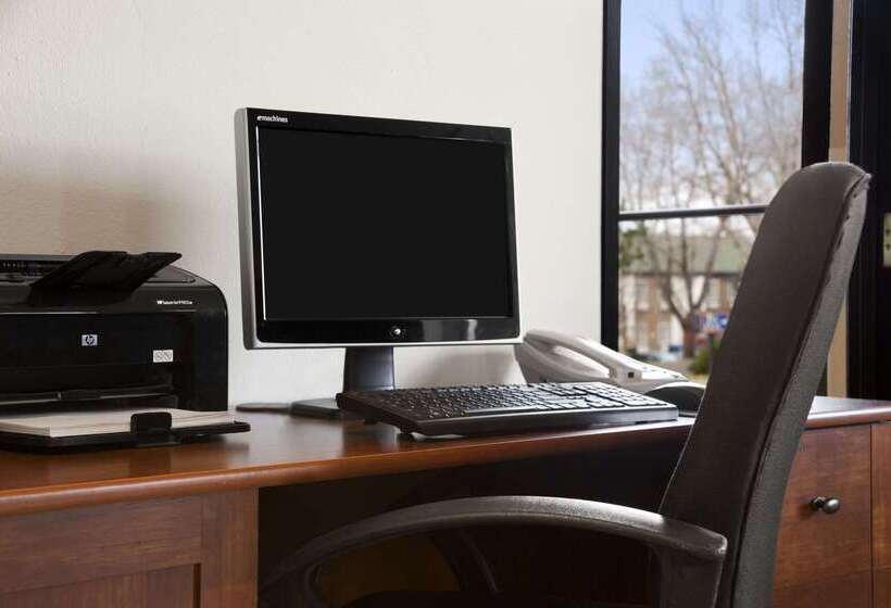 مُتل Super 8 By Wyndham Bozeman