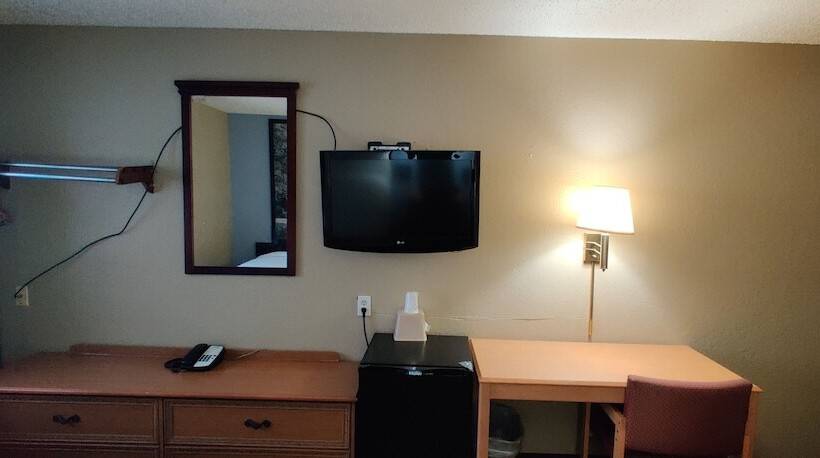 モーテル Super 8 By Wyndham Champaign