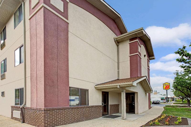 מוטל Super 8 By Wyndham College Park Wash Dc Area