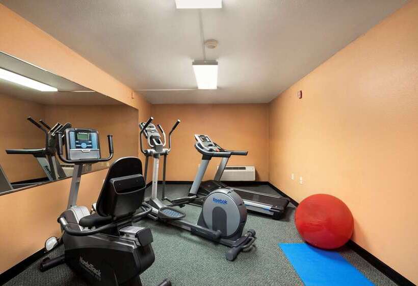 Мотель Super 8 By Wyndham Concordia