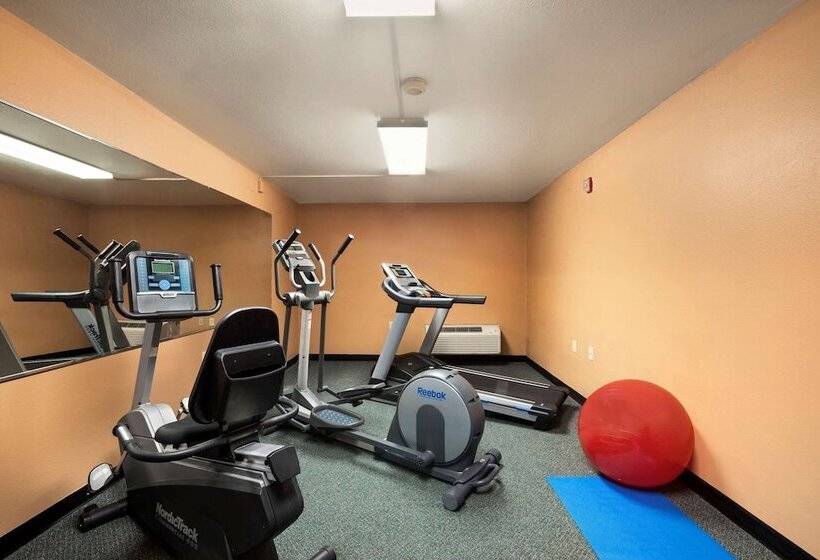 Мотель Super 8 By Wyndham Concordia