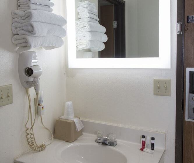 Мотель Super 8 By Wyndham Concordia