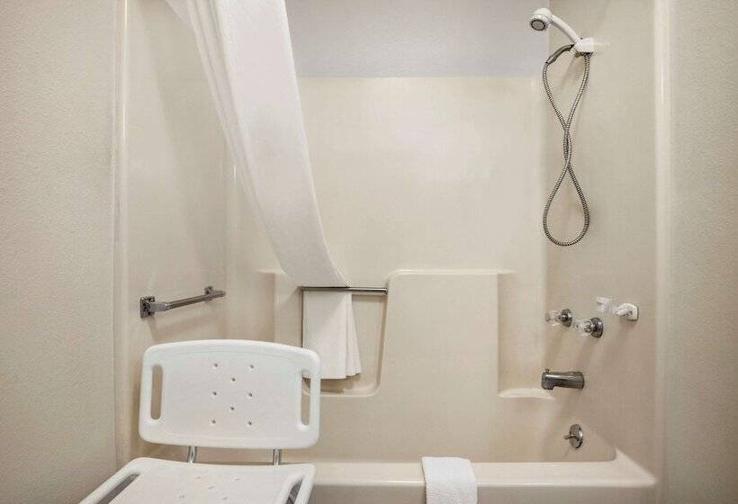 Мотель Super 8 By Wyndham Concordia