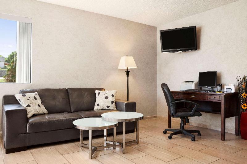 Мотель Super 8 By Wyndham Concordia