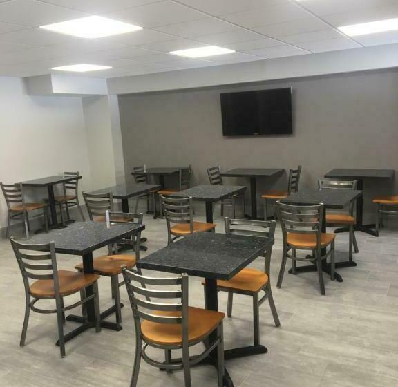 مُتل Super 8 By Wyndham Danbury