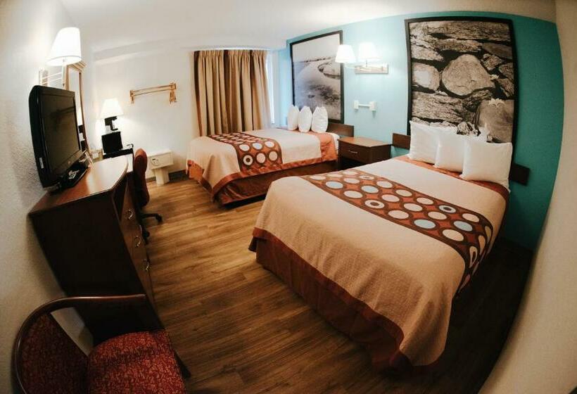 مُتل Super 8 By Wyndham Danbury