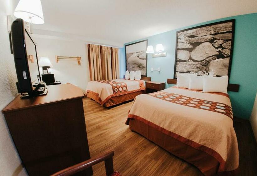 مُتل Super 8 By Wyndham Danbury