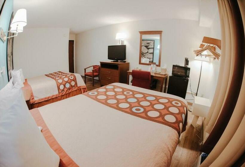 مُتل Super 8 By Wyndham Danbury