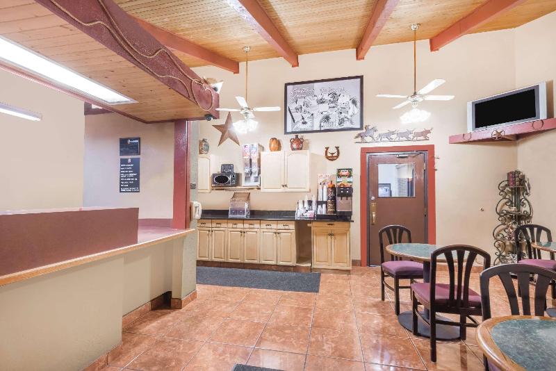 Мотель Super 8 By Wyndham Dodge City