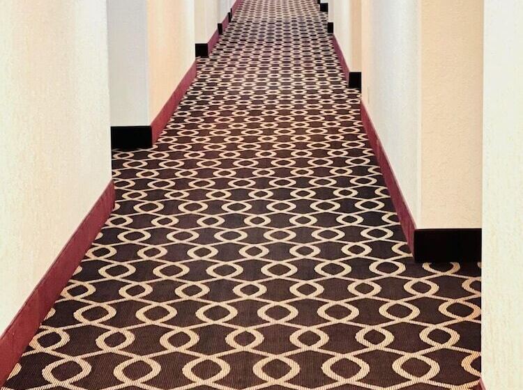 Мотель Super 8 By Wyndham Dodge City