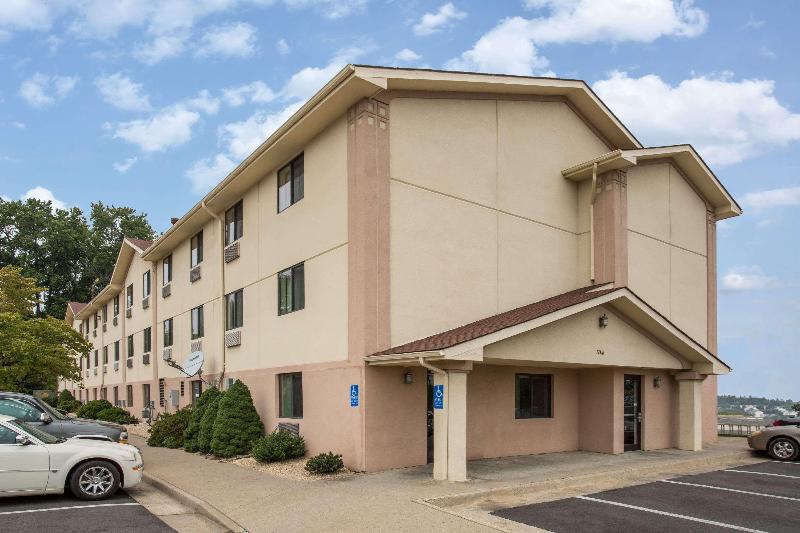 فندق على الطريق Super 8 By Wyndham Dumfries/quantico