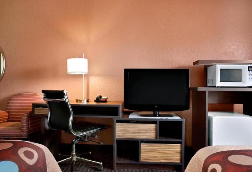 فندق على الطريق Rodeway Inn