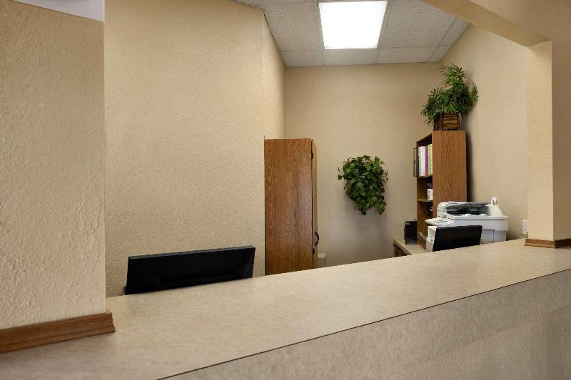 فندق على الطريق Rodeway Inn