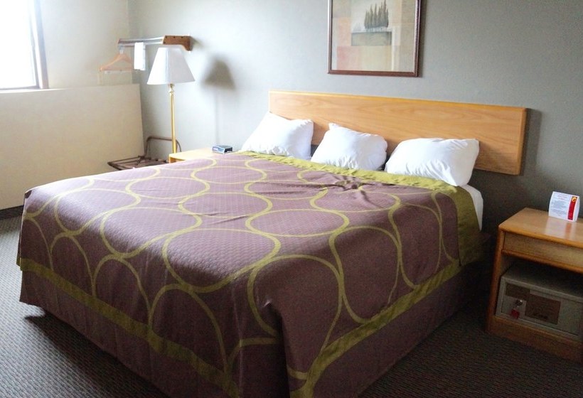 모텔 Super 8 By Wyndham Fargo/i29/west Acres Mall