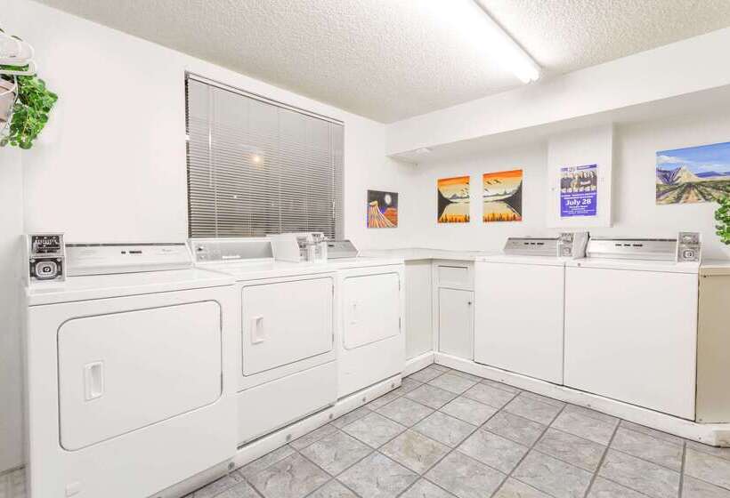 فندق على الطريق Super 8 By Wyndham Grand Junction Colorado