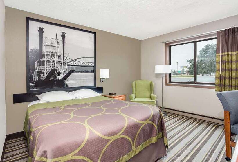 فندق على الطريق Super 8 By Wyndham Green Bay Near Stadium