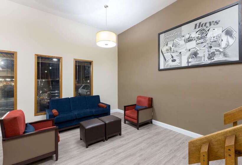 모텔 Super 8 By Wyndham Hays Ks