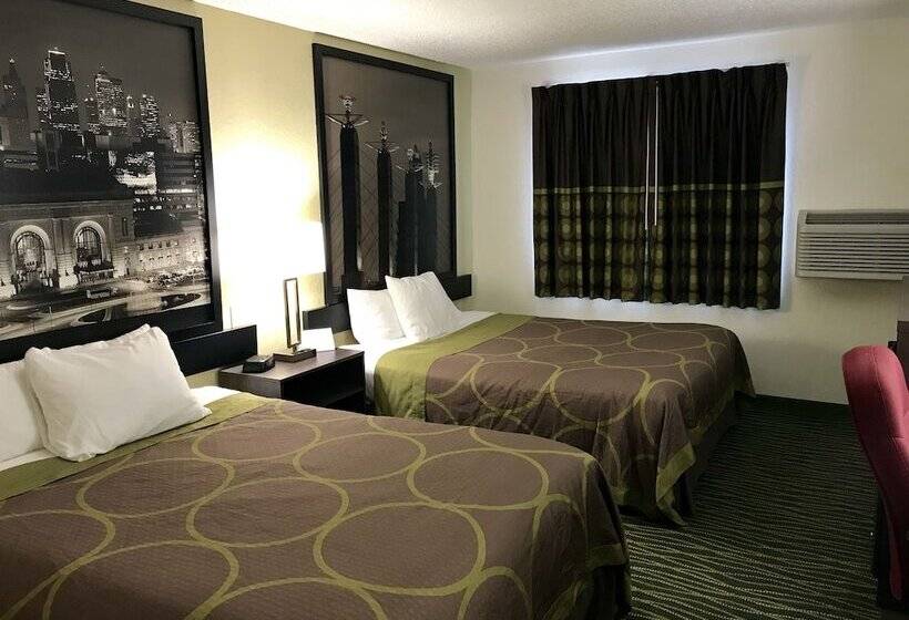 فندق على الطريق Super 8 By Wyndham Independence Kansas City