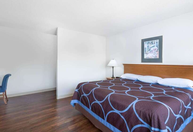 فندق على الطريق Super 8 By Wyndham Kingston