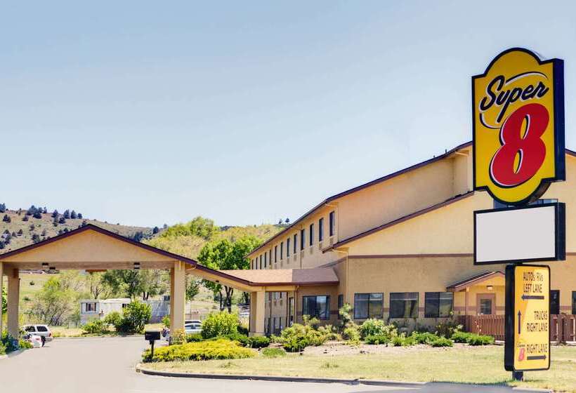 فندق على الطريق Super 8 By Wyndham Klamath Falls