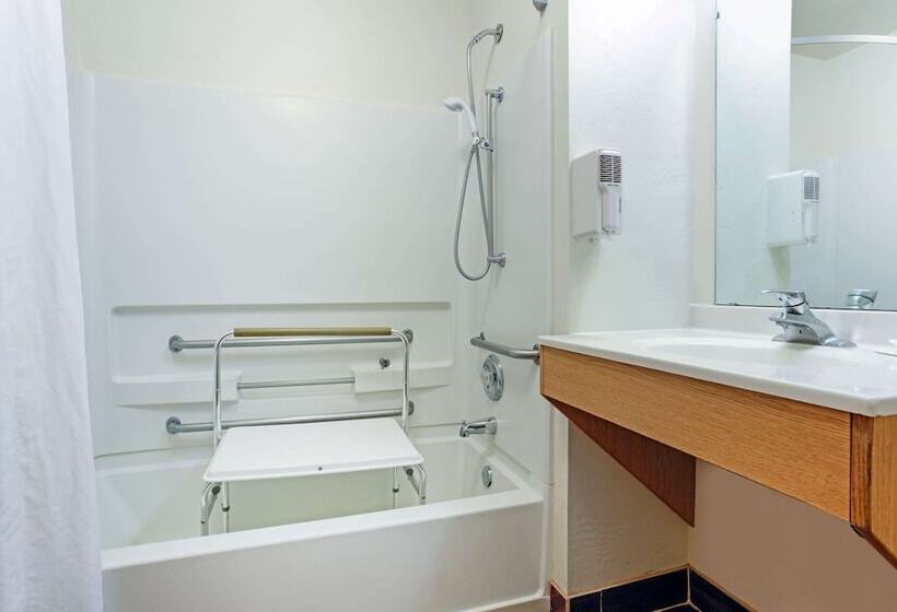 فندق على الطريق Super 8 By Wyndham Klamath Falls