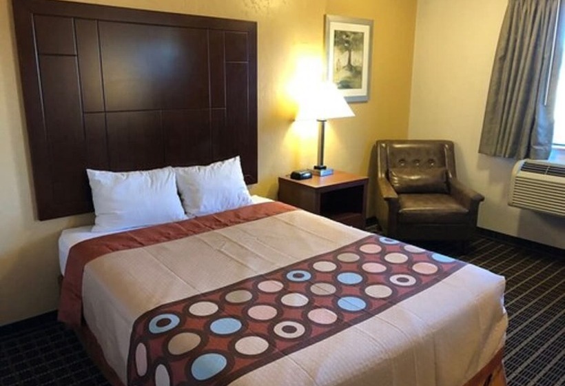 فندق على الطريق Super 8 By Wyndham Klamath Falls