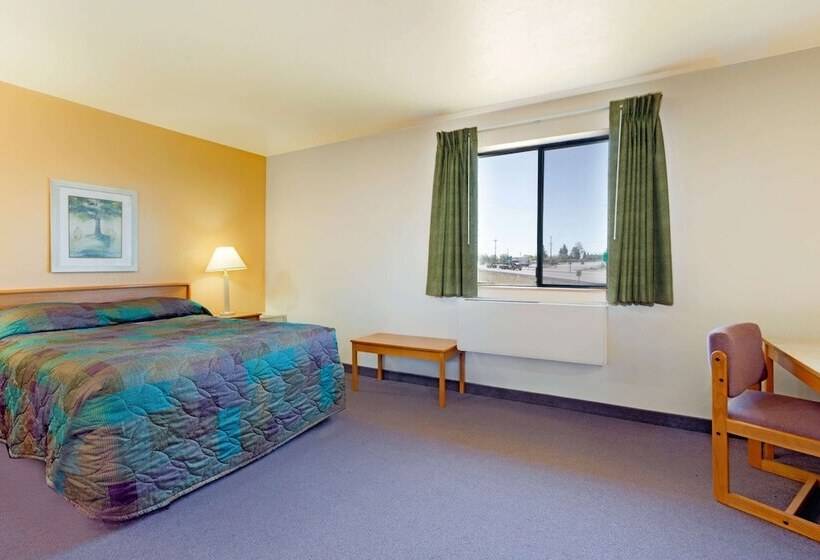 فندق على الطريق Super 8 By Wyndham Klamath Falls