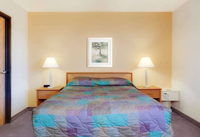 فندق على الطريق Super 8 By Wyndham Klamath Falls