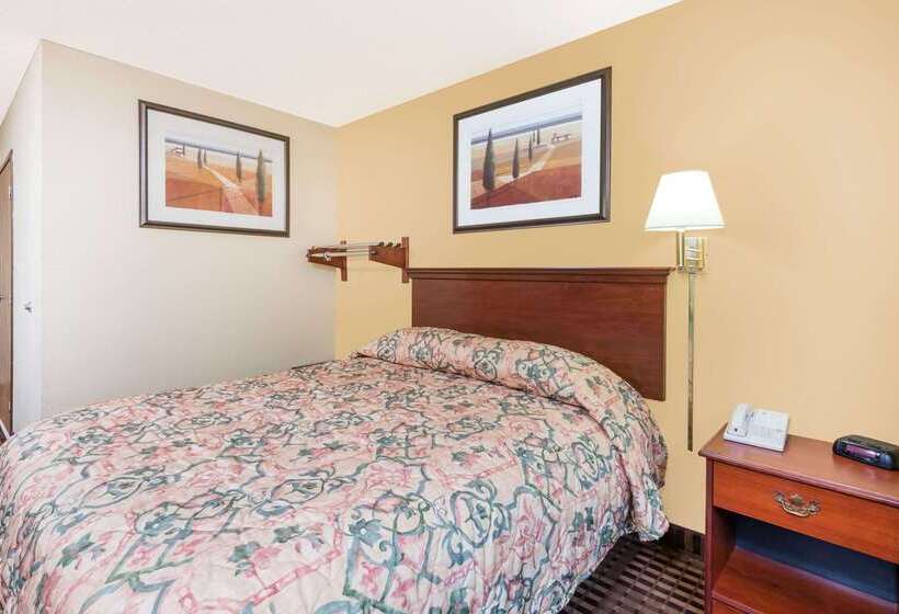 فندق على الطريق Super 8 By Wyndham La Vale/cumberland Area